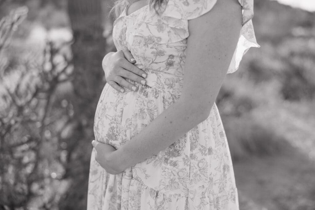Scottsdale maternity photographer