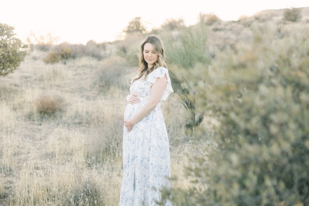 Scottsdale maternity photographer