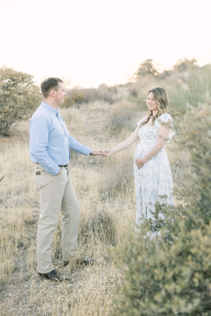 arizona desert maternity photos