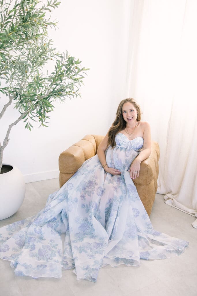 Scottsdale studio maternity photos