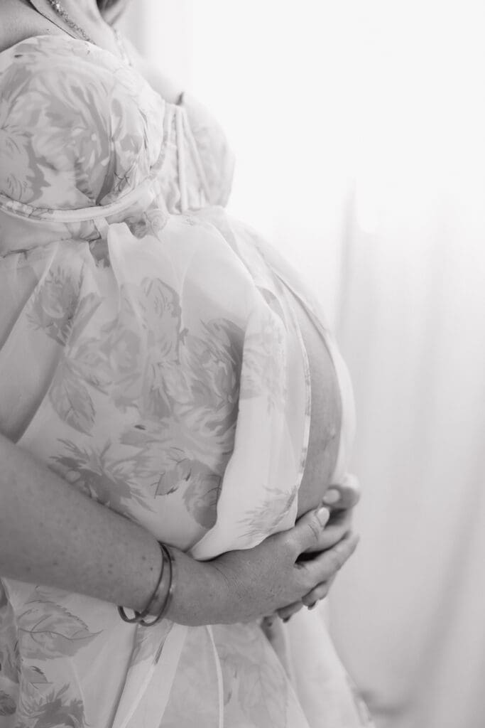 Scottsdale studio maternity photos