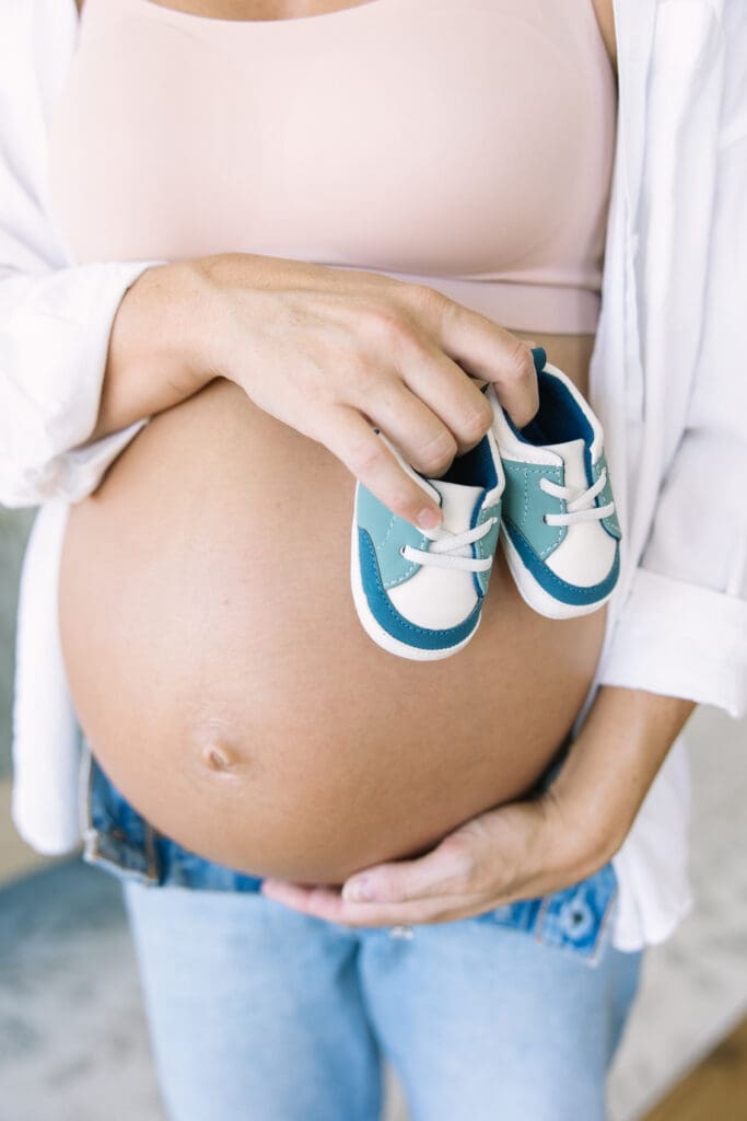 Arizona cozy maternity photos