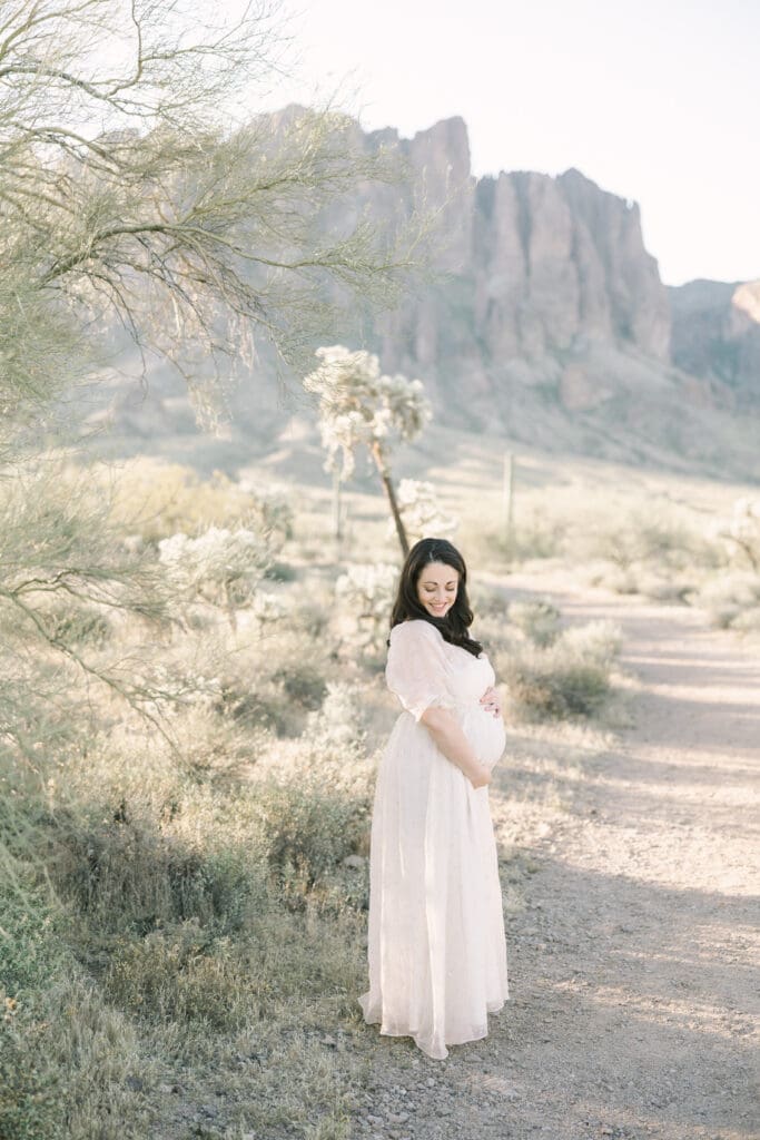 desert maternity photos